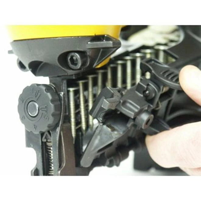 Bostitch 15-Gauge Coil-Fed Pneumatic Roofing Nailer - Image 2